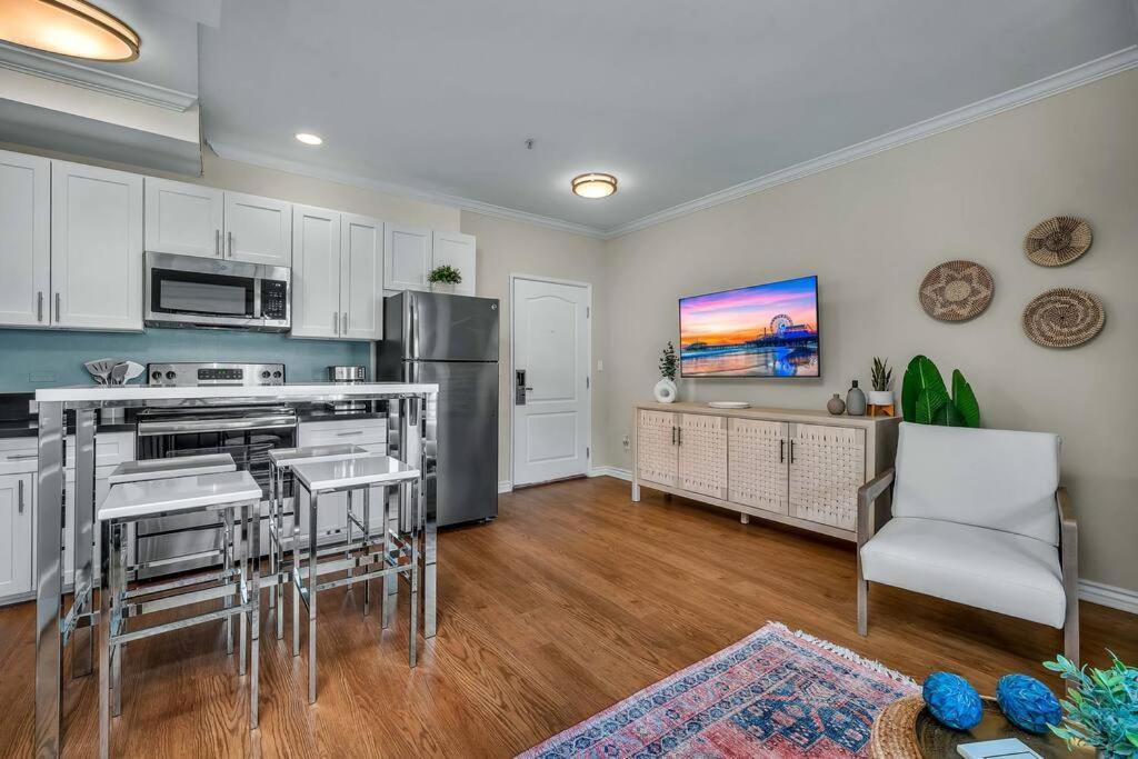 Stylish In Sunny Santa Monica Walk To Beach & Pier Лос-Анджелес Экстерьер фото